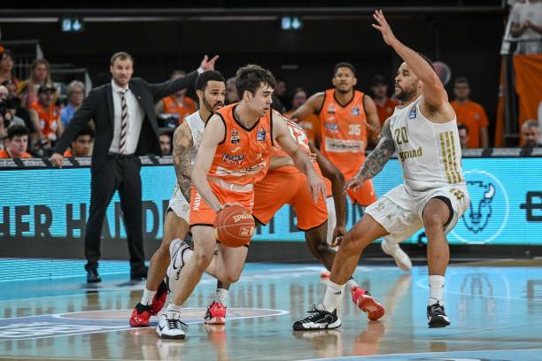 成为市场上 成为市场上