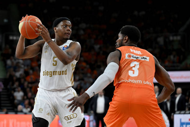 两个赛季积 两个赛季积