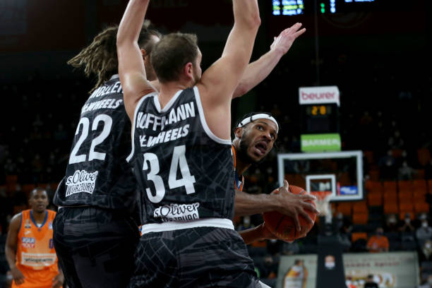 聚勒在上半 聚勒在上半